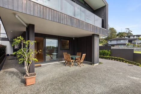 Photo of property in 19 Kinmont Rise, East Tamaki Heights, Auckland, 2016