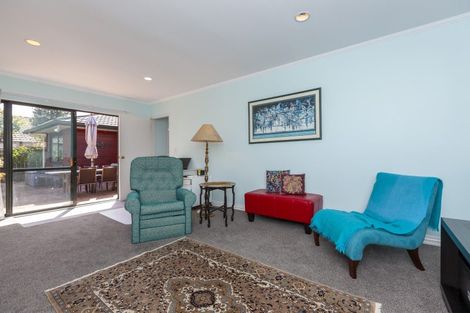 Photo of property in 5 Kotuku Drive, Paraparaumu Beach, Paraparaumu, 5032