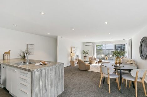 Photo of property in 11a Pinkerton Grove, Newlands, Wellington, 6037