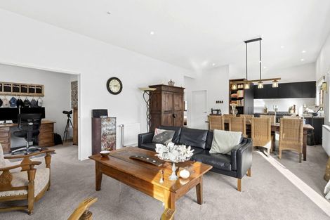 Photo of property in 185 Burdon Loop, Lake Hawea, 9382