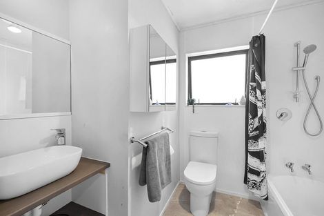 Photo of property in 26c Richmond Street, Fitzroy, New Plymouth, 4312