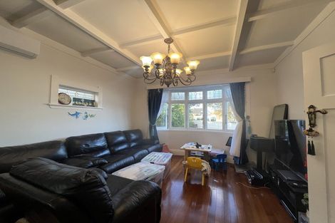 Photo of property in 30 Niccol Avenue, Narrow Neck, Auckland, 0624