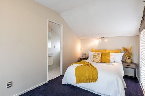 Photo of property in 496c Barbadoes Street, Edgeware, Christchurch, 8013