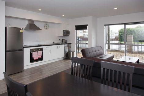 Photo of property in 100u4 Knighton Road, Hillcrest, Hamilton, 3216