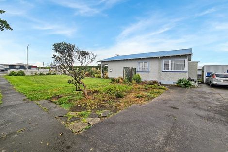 Photo of property in 192 Tasman Street, Opunake, 4616