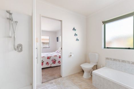 Photo of property in 160 Pacific View Road, Papamoa Beach, Papamoa, 3118