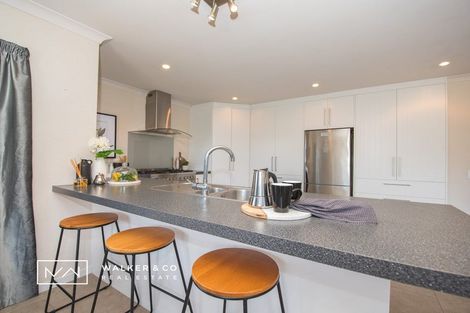 Photo of property in 14 Cosgrove Rise, Riverstone Terraces, Upper Hutt, 5018