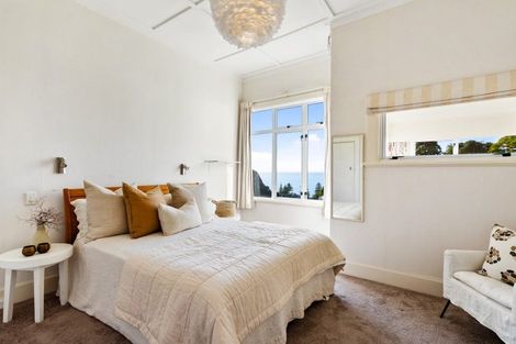 Photo of property in 1 Lucy Road, Bluff Hill, Napier, 4110