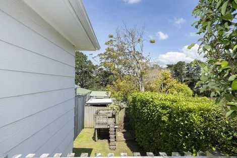 Photo of property in 23 Luckens Road, West Harbour, Auckland, 0618