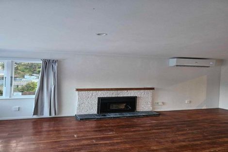 Photo of property in 8 Alston Avenue, Kelston, Auckland, 0602