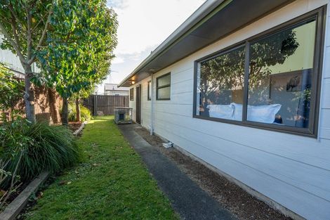 Photo of property in 9f Cameron Road, Hamilton East, Hamilton, 3216