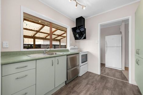 Photo of property in 1/9 Tina Place, Sunnyhills, Auckland, 2010