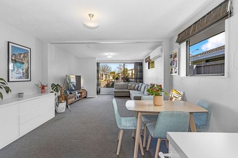 Photo of property in 6b Rolfe Place, Bishopdale, Christchurch, 8053