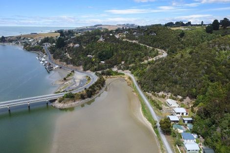 Photo of property in 25 Riverside Road, Taieri Mouth, 9091