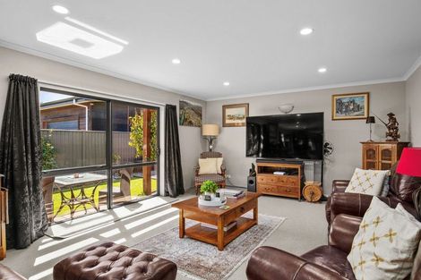 Photo of property in 23 Albert Drive, Clyde, 9330