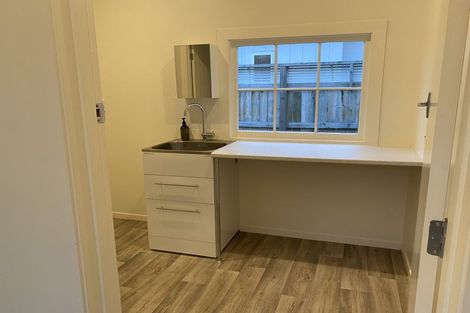 Photo of property in 213 Victoria Avenue, Hokowhitu, Palmerston North, 4410
