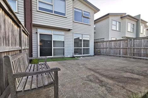 Photo of property in 106 Flat Bush School Road, Flat Bush, Auckland, 2019