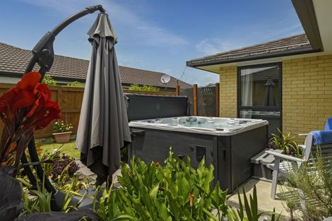 Photo of property in 47 Lynley Park Drive, Omokoroa, 3114