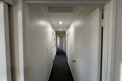 Photo of property in 15 Hinerau Street, Henderson, Auckland, 0612