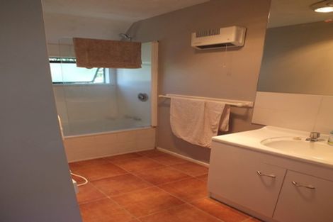 Photo of property in 2d Coles Place, St Albans, Christchurch, 8014