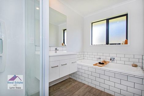 Photo of property in 16 Maui Place, Te Kamo, Whangarei, 0112