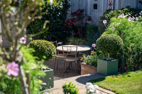 Photo of property in 13 West Road, Northland, Wellington, 6012