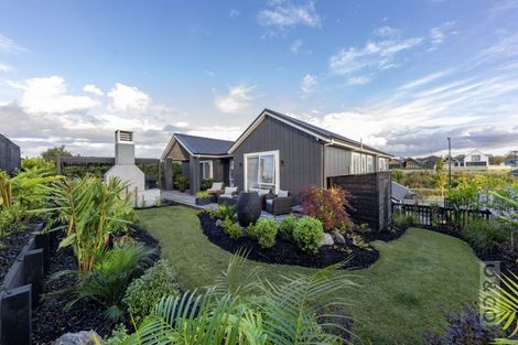 Photo of property in 61 Pitoitoi Drive, Riverhead, 0820