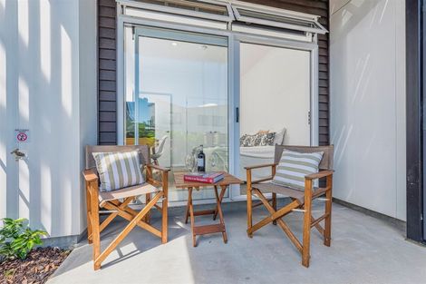 Photo of property in 25 Marine Parade, Hobsonville, Auckland, 0616