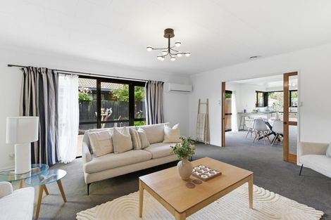 Photo of property in 16 Fernbrook Place, Mairehau, Christchurch, 8013