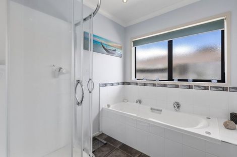 Photo of property in 22 Nautilus Drive, Papamoa Beach, Papamoa, 3118