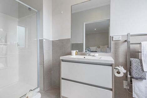 Photo of property in 18 Flounder Road, Hobsonville, Auckland, 0616