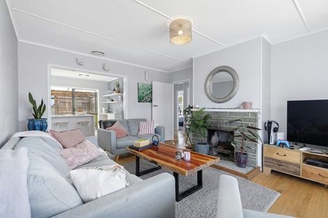 Photo of property in 19 Madill Street, Tuakau, 2121