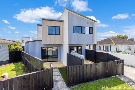 Photo of property in 13 Edgerton Road, Te Atatu Peninsula, Auckland, 0610