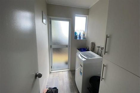 Photo of property in 2/4 Silver Creek Road, Weymouth, Auckland, 2103