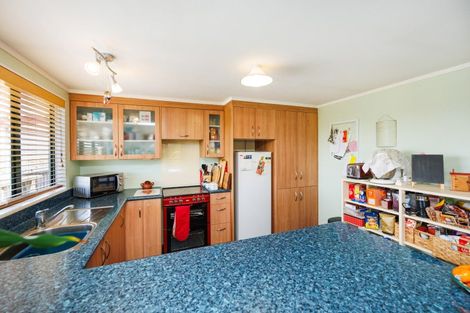 Photo of property in 1931 Parewanui Road, Parewanui, Bulls, 4894