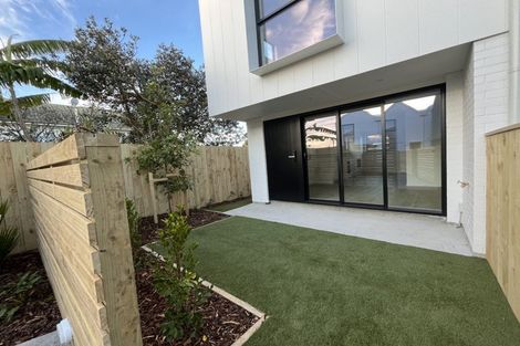 Photo of property in 12/39 Pakuranga Road, Pakuranga, 2010