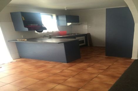 Photo of property in 107 Tidal Road, Mangere, Auckland, 2022