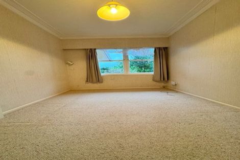 Photo of property in 18 Tomlinson Street, Hillpark, Auckland, 2102
