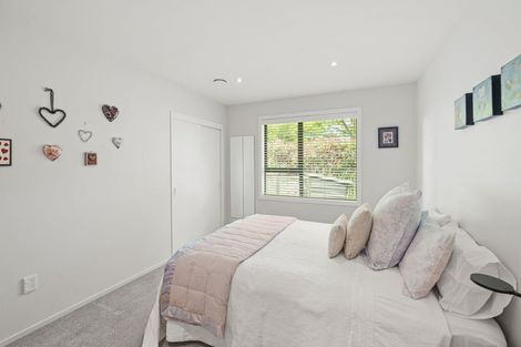 Photo of property in 9 Inglewood Place, Avonhead, Christchurch, 8042