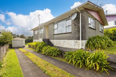 Photo of property in 32 Endeavour Street, Marfell, New Plymouth, 4310