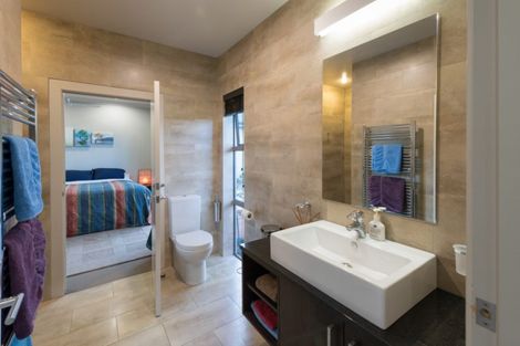 Photo of property in 5 Hollyhock Lane, Wanaka, 9305