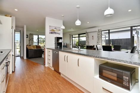 Photo of property in 12 Streamside Terrace, Kaiapoi, 7630