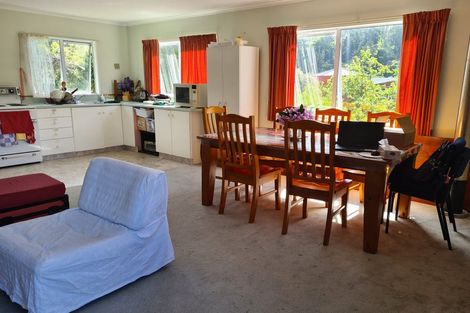 Photo of property in 60 Lukes Road, Little Akaloa, 7583