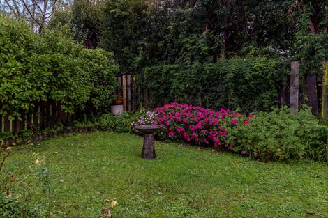 Photo of property in 24 Ellice Road, Totara Vale, Auckland, 0629