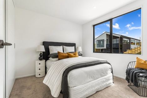 Photo of property in 5 Makumaku Place, Long Bay, 0630
