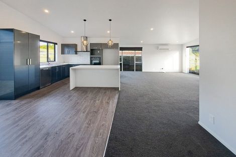 Photo of property in 23a Hawthorn Crescent, Stokes Valley, Lower Hutt, 5019