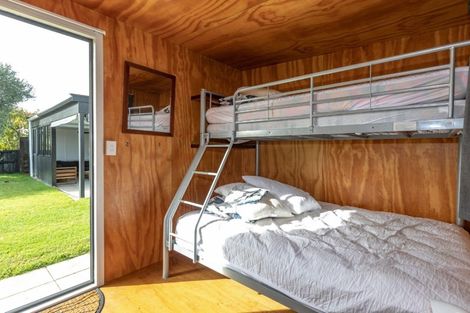 Photo of property in 314 Linton Crescent, Whangamata, 3620