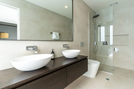 Photo of property in 9 Hewitts Road, Merivale, Christchurch, 8014