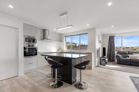 Photo of property in 9 Puhirake Crescent, Pyes Pa, Tauranga, 3112