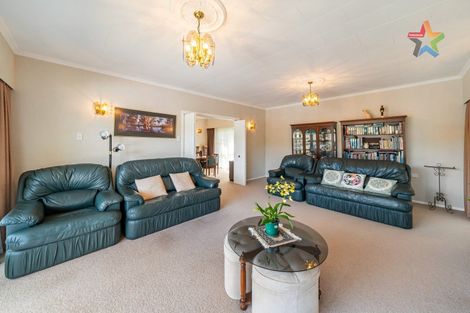 Photo of property in 18 Mimihau Grove, Wainuiomata, Lower Hutt, 5014